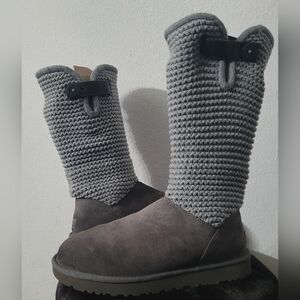 UGG Gray Knit Cuff Boots Womens Size 10